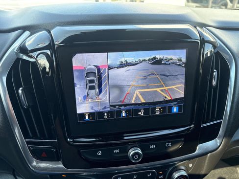 Used 2023 Chevrolet Traverse High Country AWD/4WD image 24