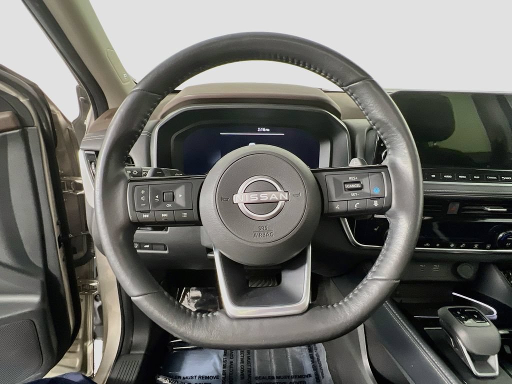 Used 2023 Nissan Rogue Platinum AWD/4WD image 9