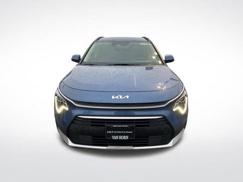 Certified 2024 Kia Niro EX image 12