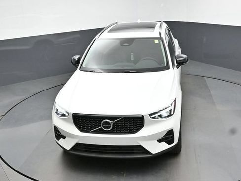 New 2026 Volvo XC40 B5 Plus w/ Climate Package AWD/4WD image 45