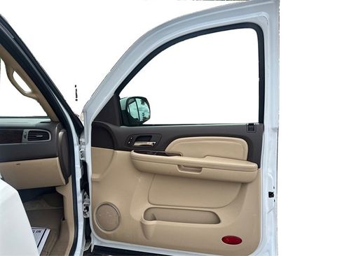 Used 2008 GMC Sierra 1500 Denali AWD/4WD image 28