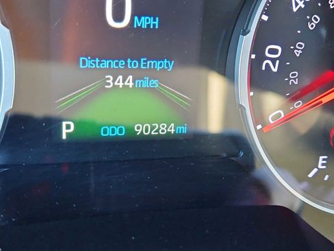 Used 2019 Toyota RAV4 XLE image 6