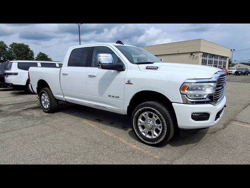 Used 2024 RAM 2500 Laramie w/ Safety Group AWD/4WD image 2
