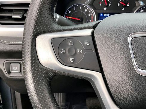 Used 2023 GMC Acadia SLE w/ Driver Convenience Package image 18