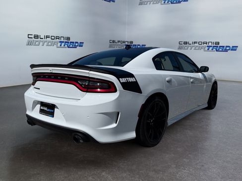 Used 2021 Dodge Charger Scat Pack w/ Daytona Edition Group RWD image 5