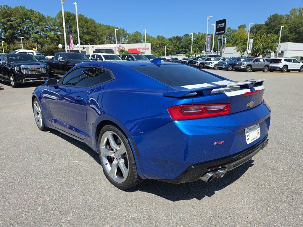 Used 2016 Chevrolet Camaro SS RWD image 5