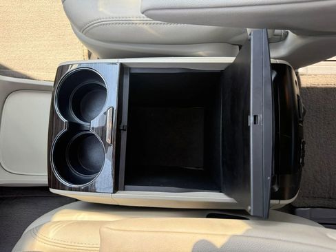 Used 2018 Toyota Sienna XLE w/ XLE Navigation Package AWD/4WD image 27