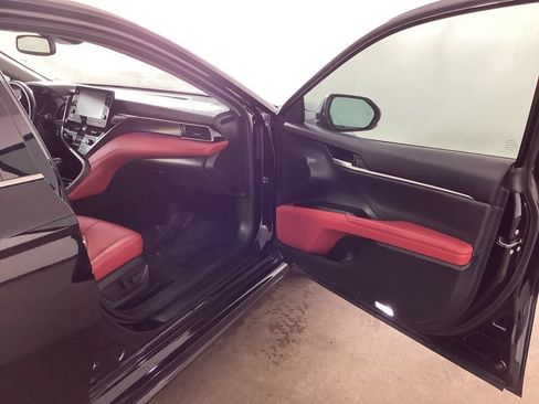 Used 2024 Toyota Camry XSE FWD image 17