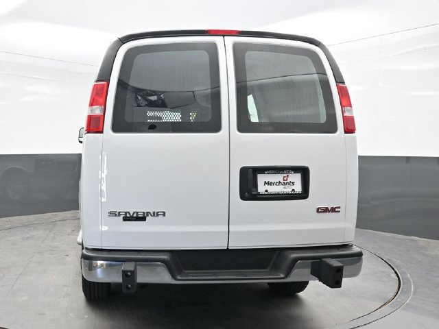 Used 2025 GMC Savana 2500 w/ Driver Convenience Package RWD image 5