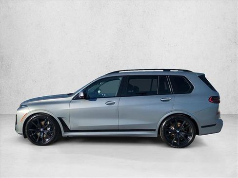 Used 2023 BMW X7 xDrive40i w/ M Sport Package AWD/4WD image 9