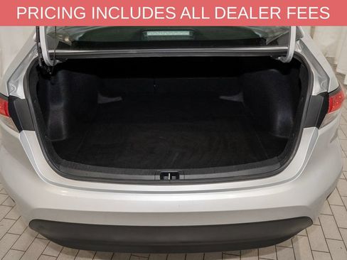 Used 2024 Toyota Corolla LE FWD image 5