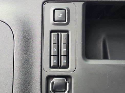 Used 2025 Ford Expedition Active AWD/4WD image 56