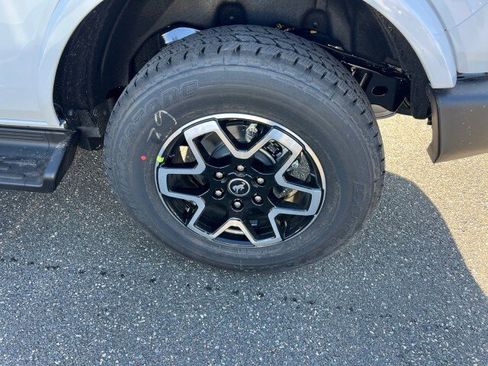 New 2025 Ford Bronco Outer Banks image 21