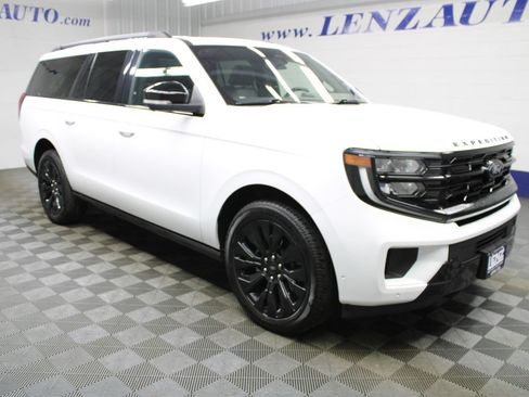 Used 2025 Ford Expedition Max Platinum w/ Stealth Appearance Package AWD/4WD image 5