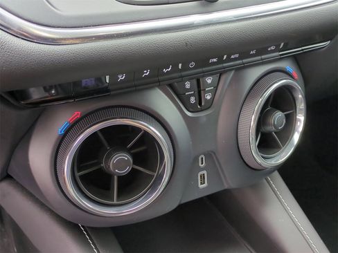 Certified 2023 Chevrolet Blazer LT image 18