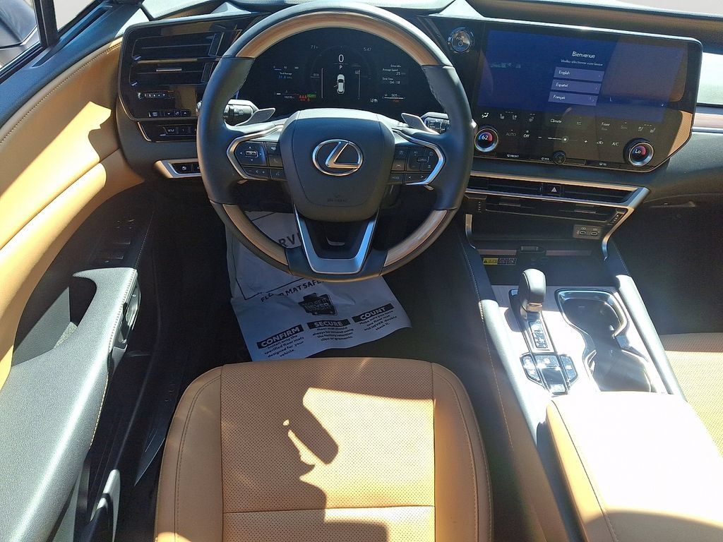 Used 2026 Lexus RX 350h AWD/4WD image 12