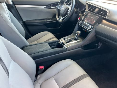 Used 2019 Honda Civic EX image 16