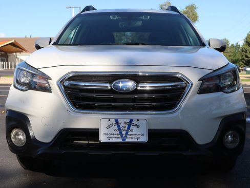 Used 2019 Subaru Outback 3.6R Limited w/ Popular Package #2 AWD/4WD image 13
