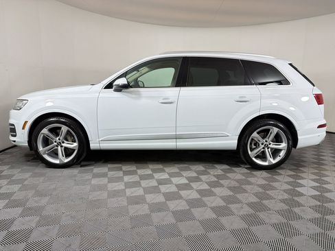 Used 2019 Audi Q7 3.0T Prestige image 2