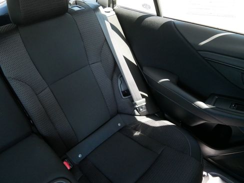 Used 2025 Subaru Outback Premium AWD/4WD image 14
