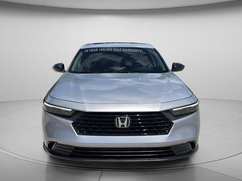 Used 2025 Honda Accord SE image 4