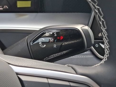 New 2026 Volkswagen Tiguan SE AWD/4WD image 8