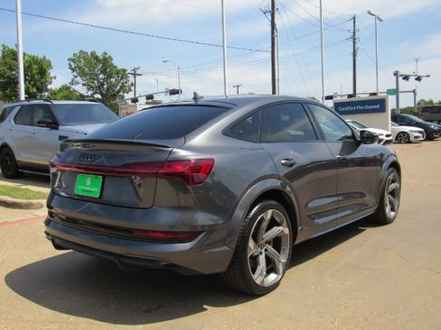 Used 2023 Audi e-tron S Premium Plus w/ Black Optic Package image 8