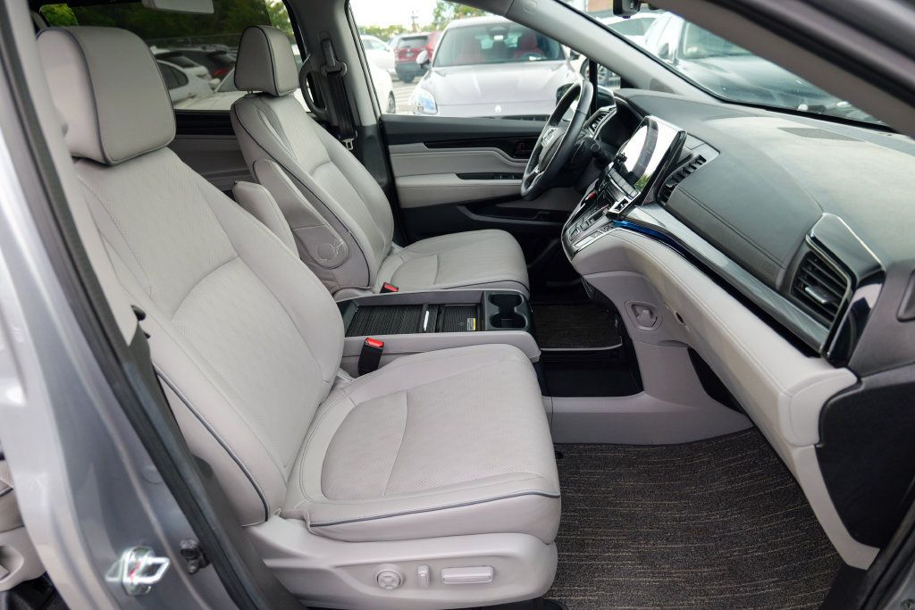 Used 2024 Honda Odyssey Elite image 38