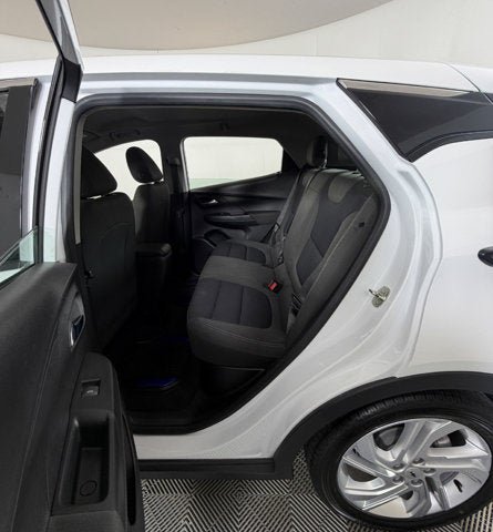 Used 2022 Chevrolet Bolt LT FWD image 8