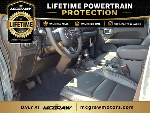 Used 2025 Jeep Gladiator Sport AWD/4WD image 20