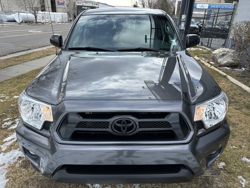 Used 2013 Toyota Tacoma 4x4 Double Cab w/ SR5 Pkg image 12