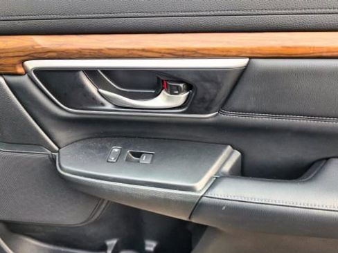 Used 2022 Honda CR-V Touring image 37