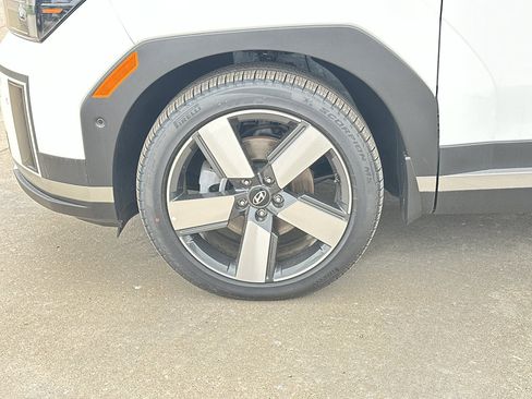 New 2025 Hyundai Santa Fe Limited image 3