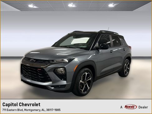 Used 2021 Chevrolet TrailBlazer RS w/ Technology Package FWD image 1