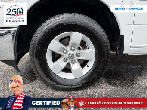 Used 2024 RAM 1500 Classic SLT AWD/4WD image 9