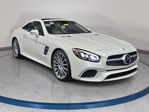 Used 2018 Mercedes-Benz SL 450 image 3