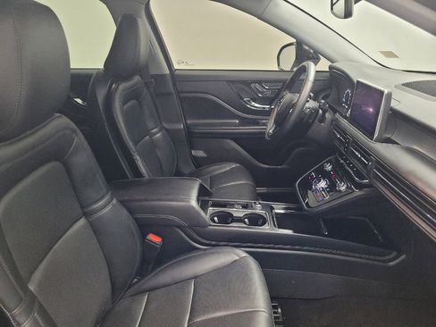 Used 2022 Lincoln Corsair AWD w/ Premium Package image 21