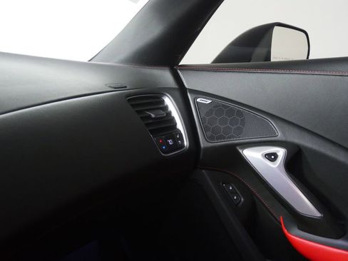Used 2019 Chevrolet Corvette Z06 RWD image 25