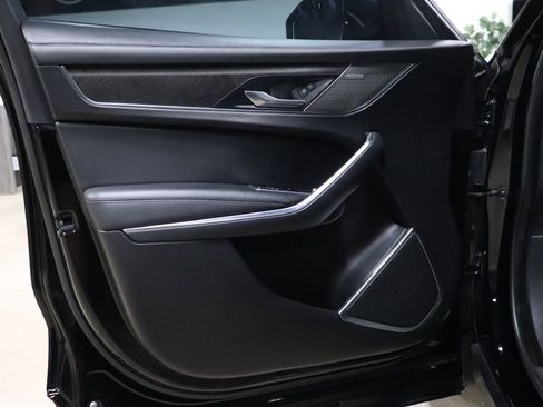 Used 2021 Jaguar F-PACE S image 10