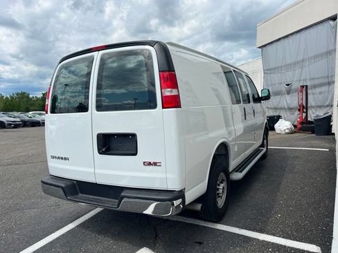 Used 2025 GMC Savana 2500 w/ Driver Convenience Package RWD image 5
