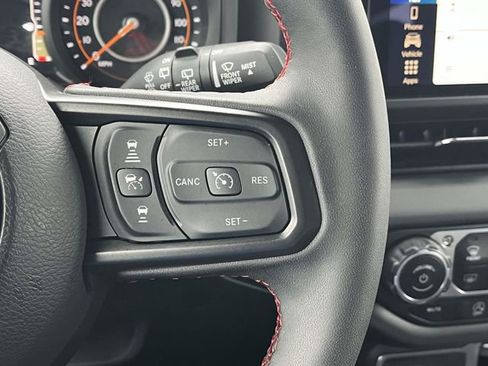 Used 2024 Jeep Wrangler Unlimited Rubicon image 27