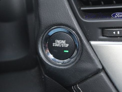 Used 2016 Chevrolet Suburban LT image 24