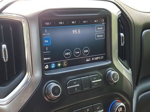 Used 2020 Chevrolet Silverado 1500 LT Trail Boss w/ Convenience Package AWD/4WD image 15