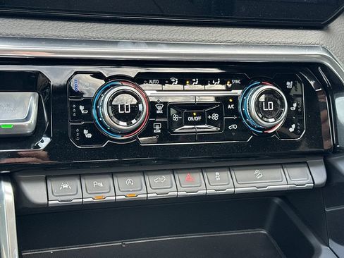 New 2026 GMC Sierra 1500 Denali AWD/4WD image 19