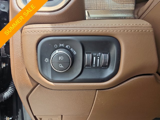 Used 2020 RAM 3500 Limited AWD/4WD image 23