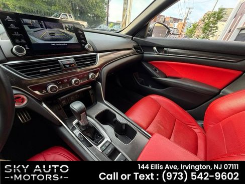 Used 2021 Honda Accord Sport image 12