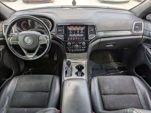 Used 2022 Jeep Grand Cherokee Laredo X RWD image 16