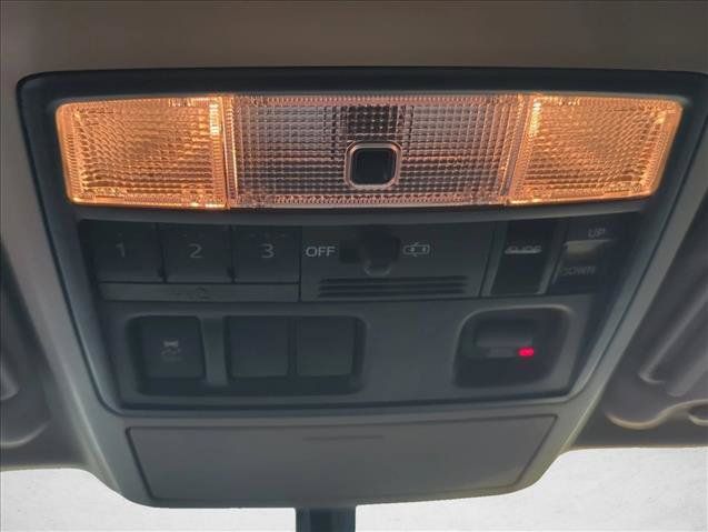 Certified 2018 Toyota 4Runner Limited RWD image 25