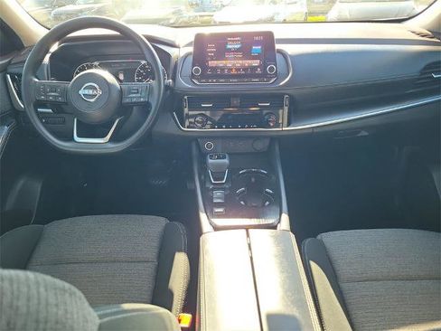 Certified 2023 Nissan Rogue SV image 18