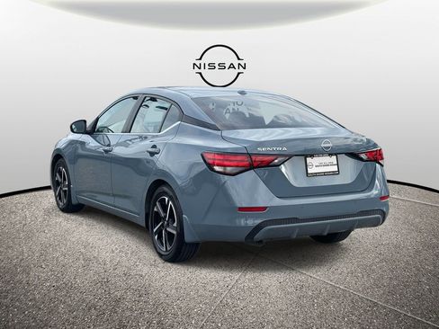 Certified 2025 Nissan Sentra SV image 8